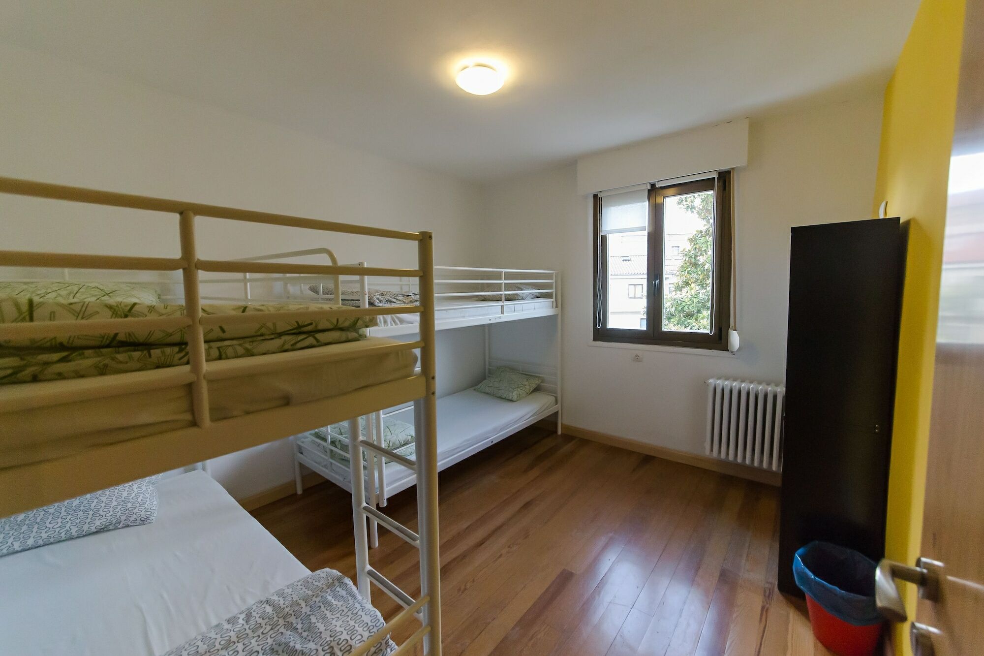 Xarma Hostel Pamplona Ngoại thất bức ảnh